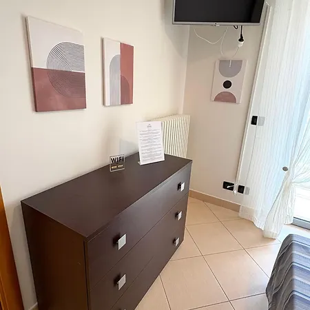 Dimore - Trilocale Al Mare Con Parcheggio Incluso Apartmán *