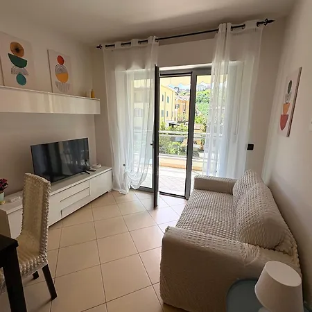 Dimore - Trilocale Al Mare Con Parcheggio Incluso Apartmán *