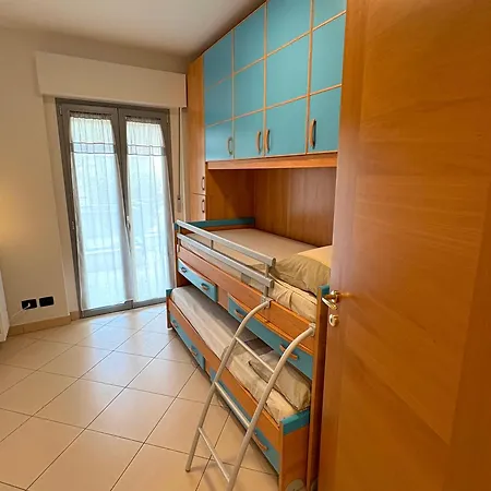 Dimore - Trilocale Al Mare Con Parcheggio Incluso Apartmán