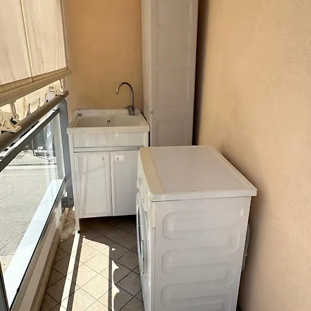 Dimore - Trilocale Al Mare Con Parcheggio Incluso Apartmán *